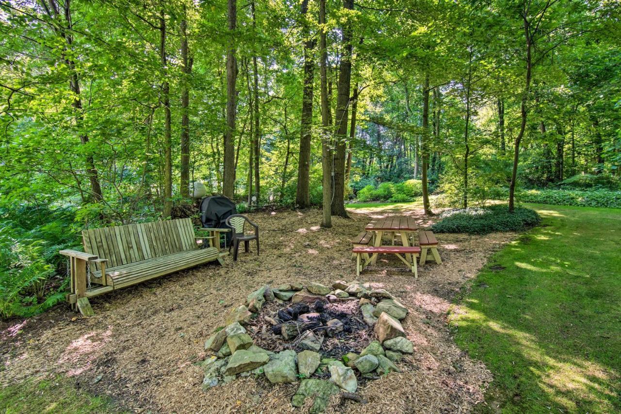 Cozy Garden Room In Welsh Mountain Suites! New Holland Bagian luar foto