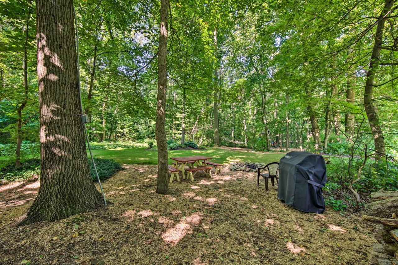 Cozy Garden Room In Welsh Mountain Suites! New Holland Bagian luar foto